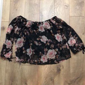 American Eagle off the shoulder top